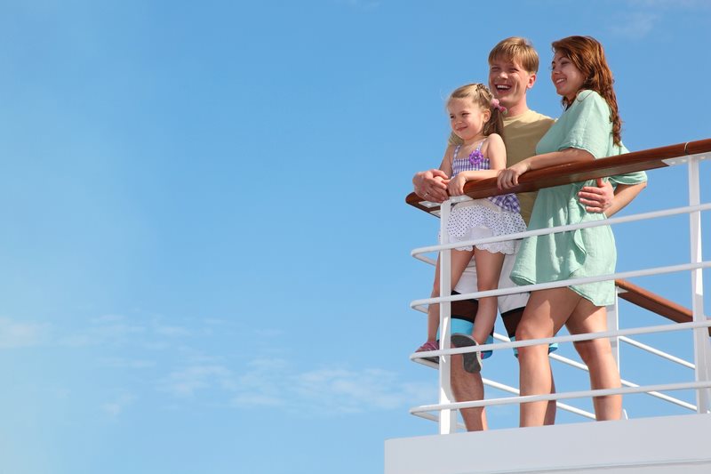 Class & Family Reunion Cruises — Worldwide Class & Family Reunion Cruises — Worldwide